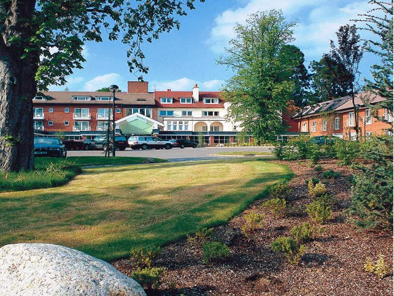 Regency Park Hotel, Health Club & Spa Татчем Екстер'єр фото