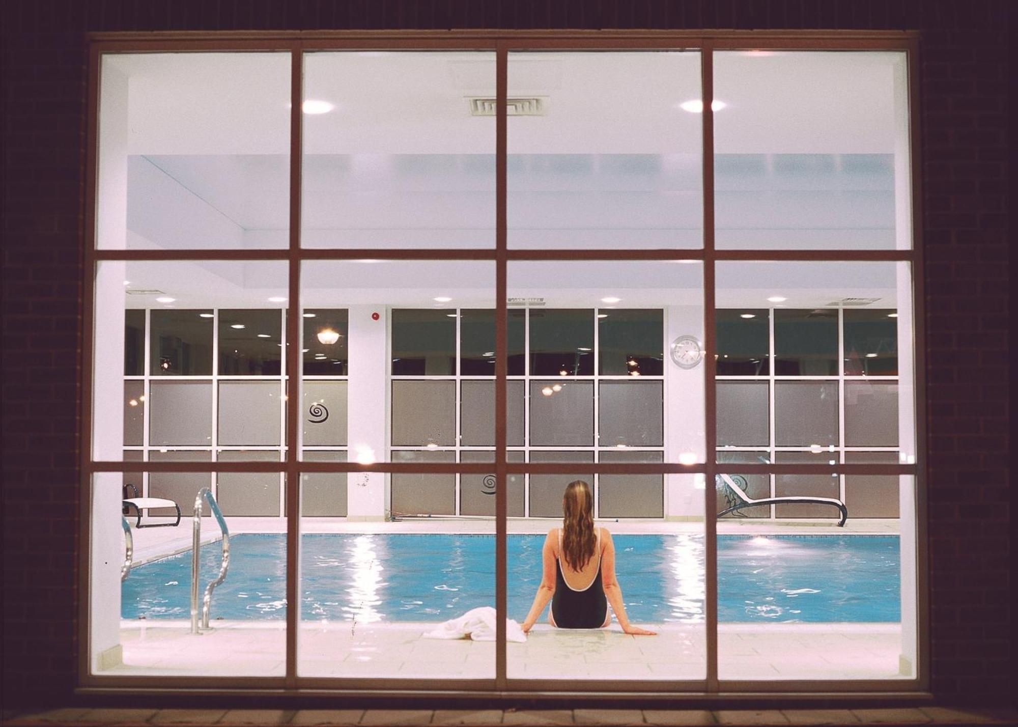 Regency Park Hotel, Health Club & Spa Татчем Екстер'єр фото