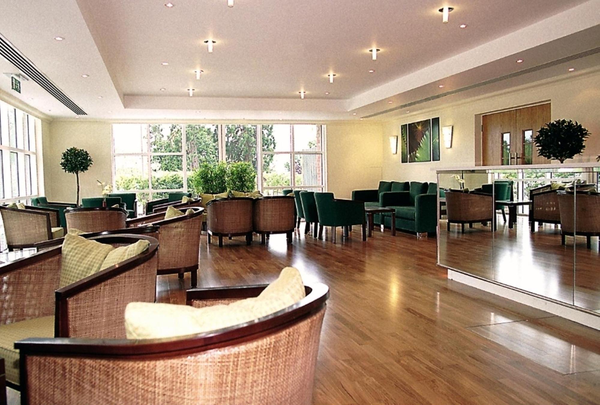 Regency Park Hotel, Health Club & Spa Татчем Інтер'єр фото